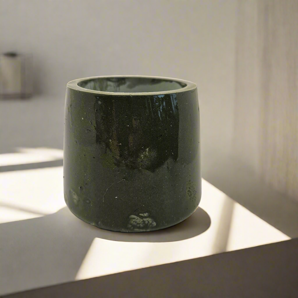 Resin Crete med. container